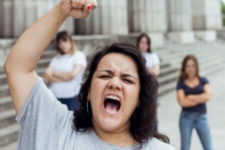 Es Hora de Acabar con el Silencio La Fibromialgia Necesita Ser Escuchada